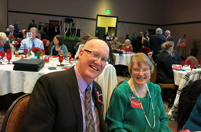 2014 Raising Hands event gallery image on Tulalip Cares website