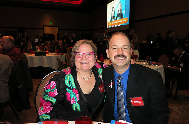 2014 Raising Hands event gallery image on Tulalip Cares website