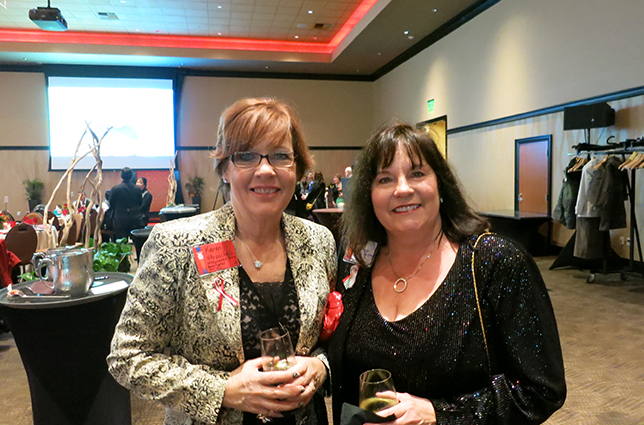 2014 Raising Hands event gallery image on Tulalip Cares website